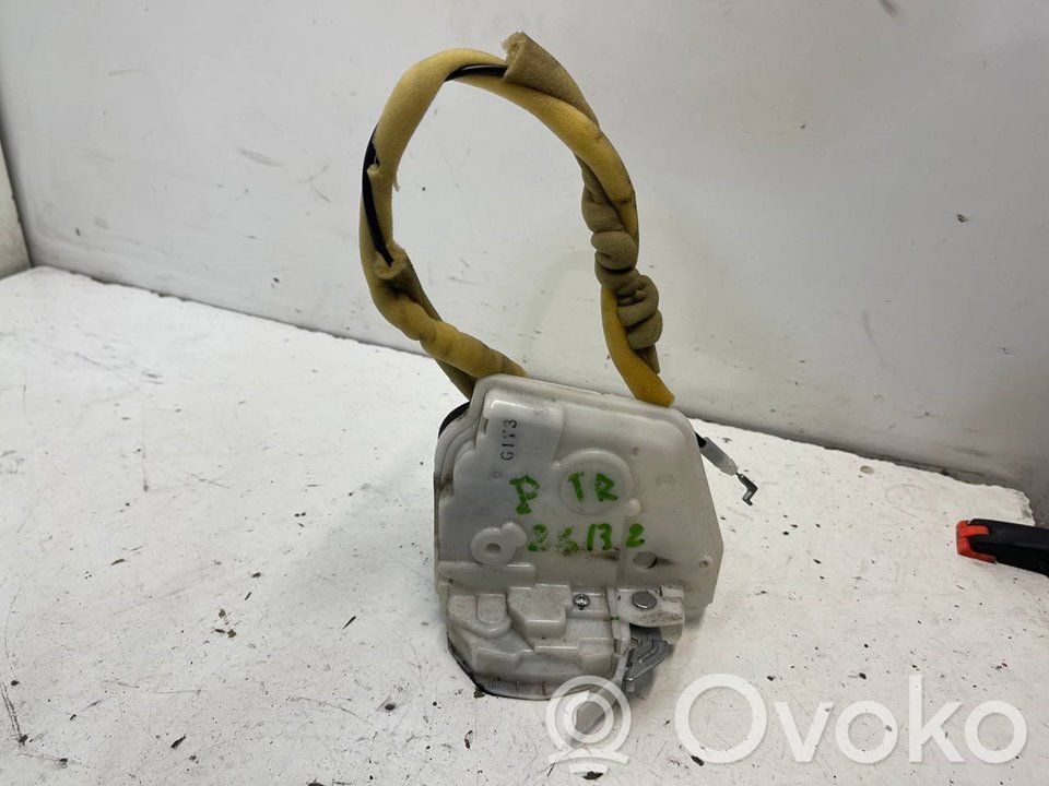 Rear door lock   537517