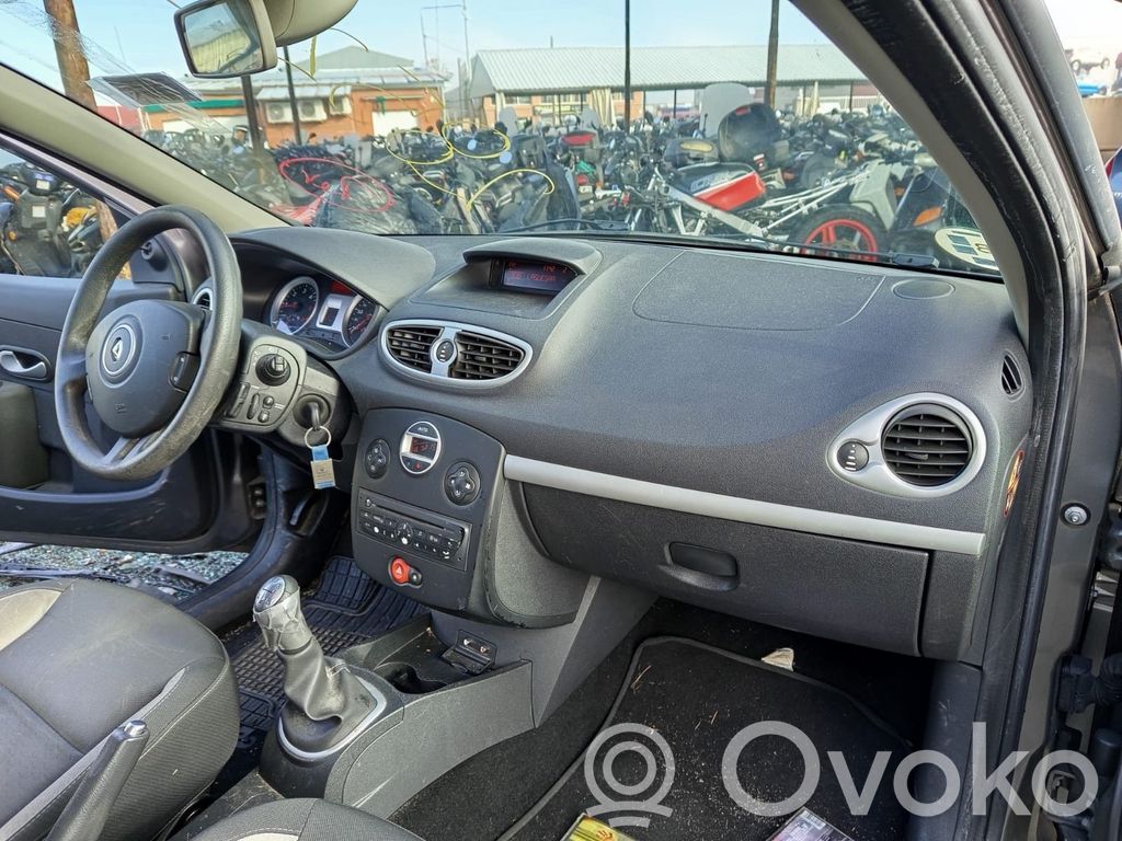 Renault Clio III Inny element deski rozdzielczej 