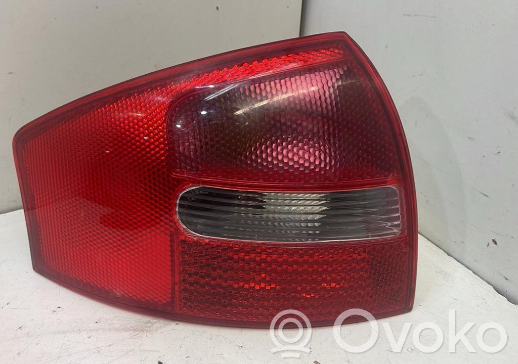 Audi A6 S6 C5 4B Lampa tylna 