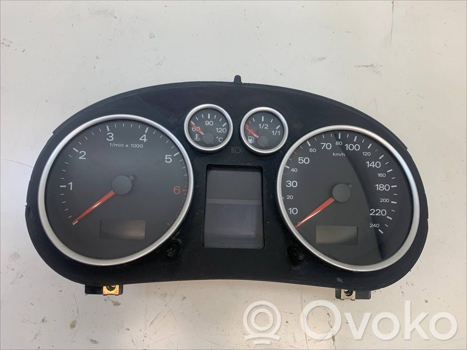 Muu kojelauta   8Z0920900N,588659