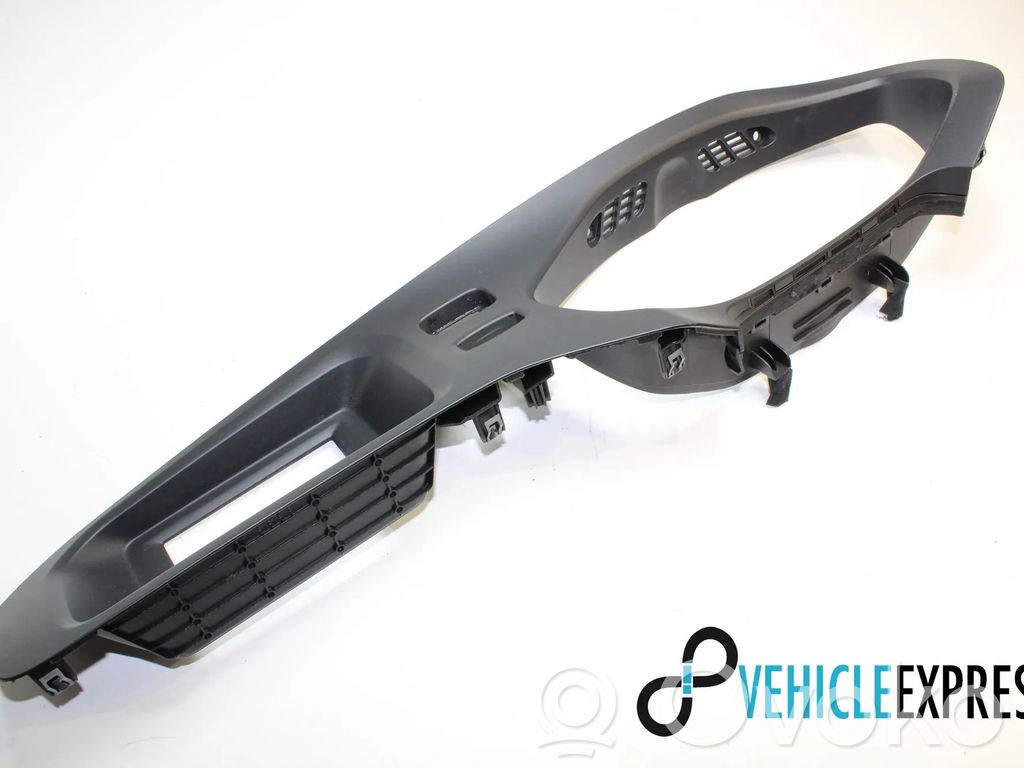 Dashboard trim   31389538