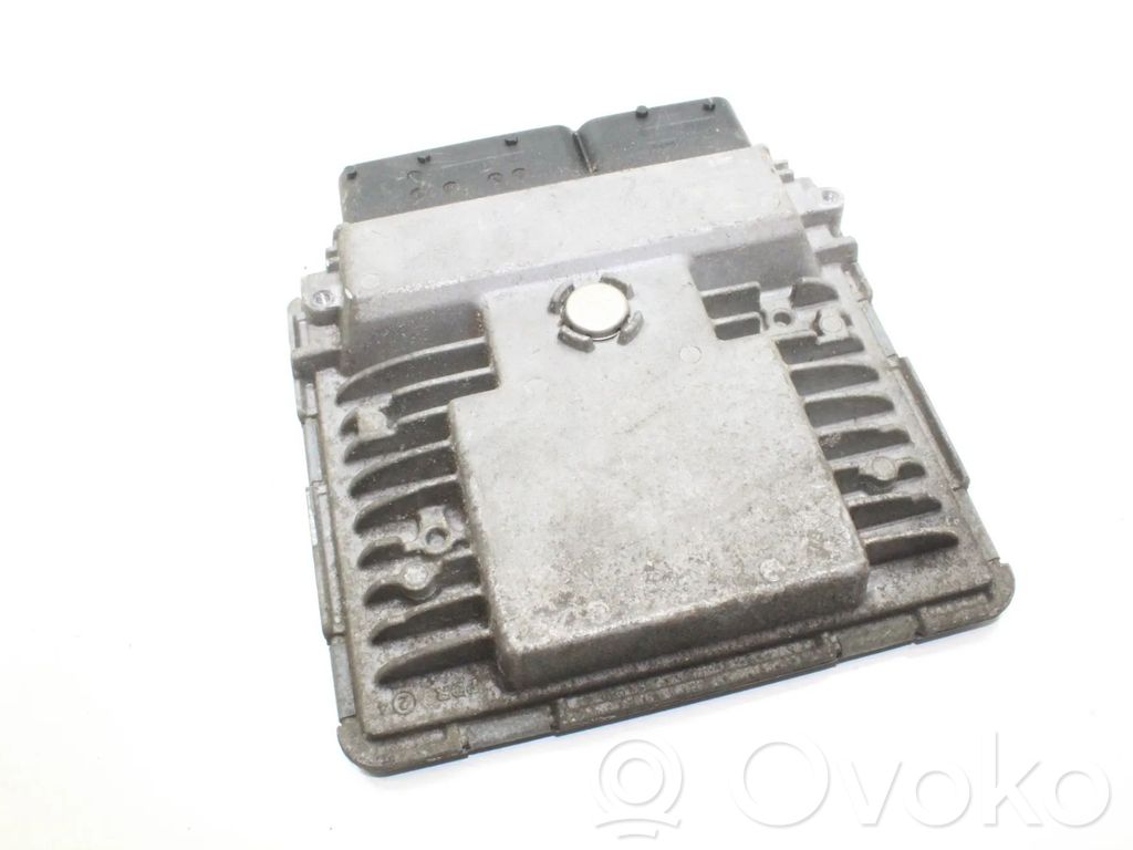 Skoda Fabia Mk2 (5J) Engine control unit/module 