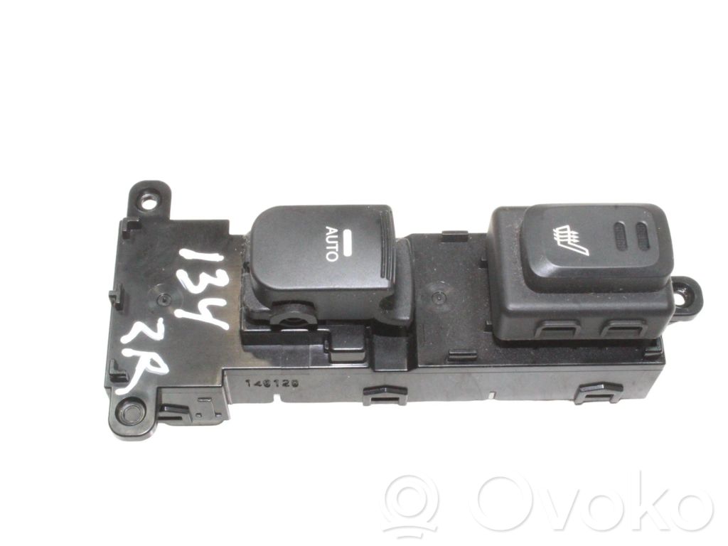 Electric window control switch   935802T530