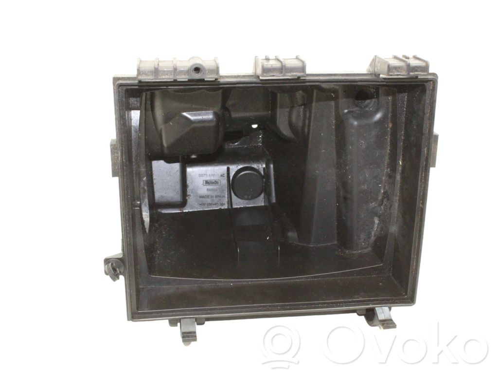 Ford Mondeo MK V Air filter box 
