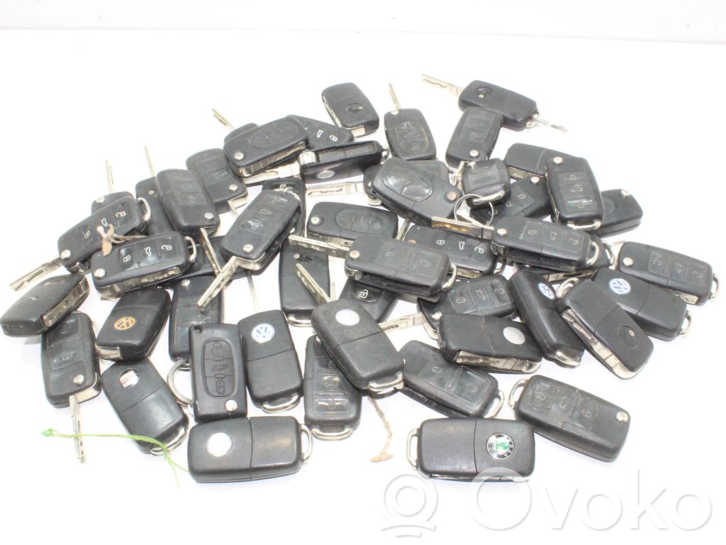 Skoda Fabia Mk2 (5J) Cheie/telecomandă contact 