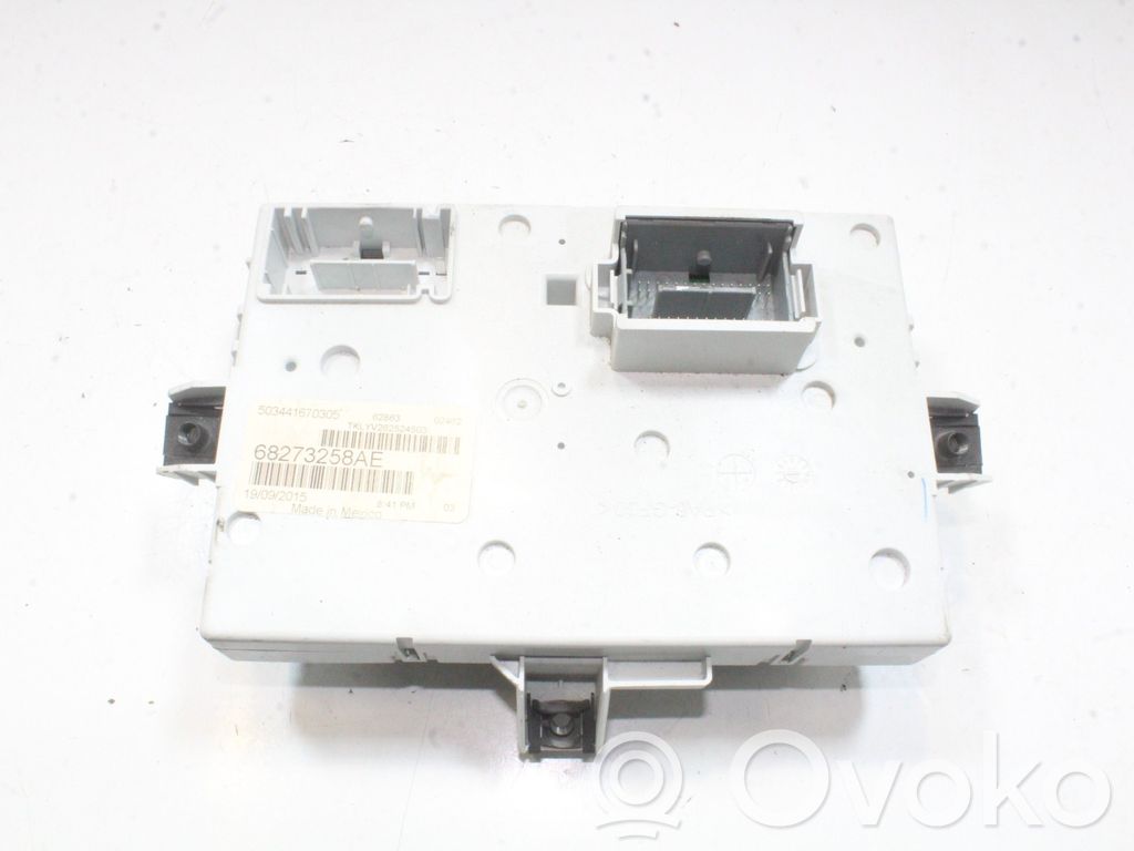 Jeep Cherokee KL Módulo de fusible 