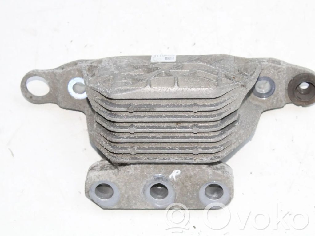Engine mount bracket   84240118