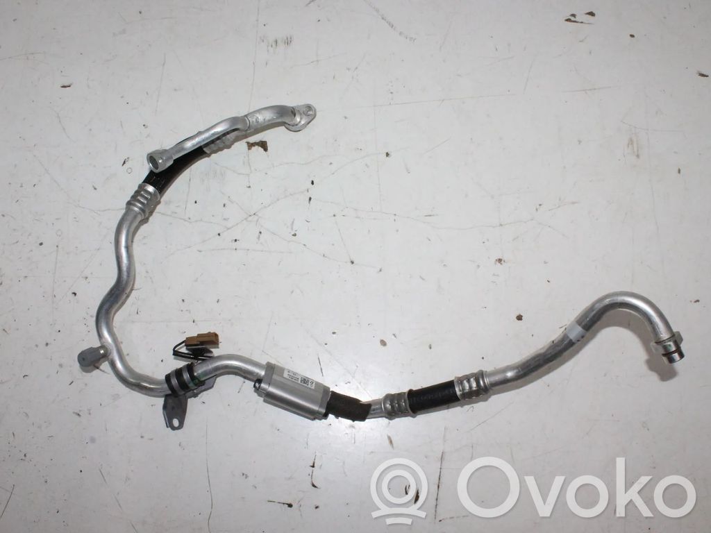 Ilmastointilaitteen putki (A/C)   924C59595R
