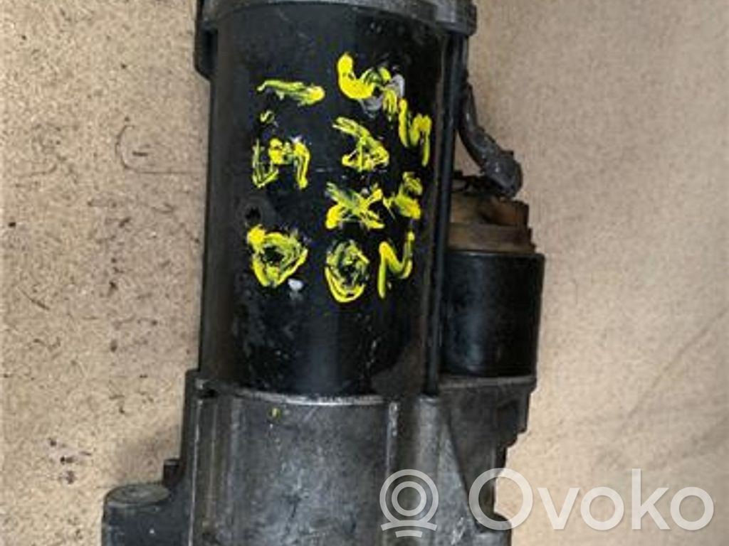 Starter motor   D7R11