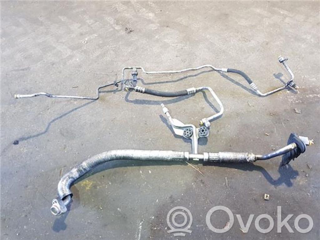 BMW 5 E60 E61 Ilmastointilaitteen putki (A/C) 