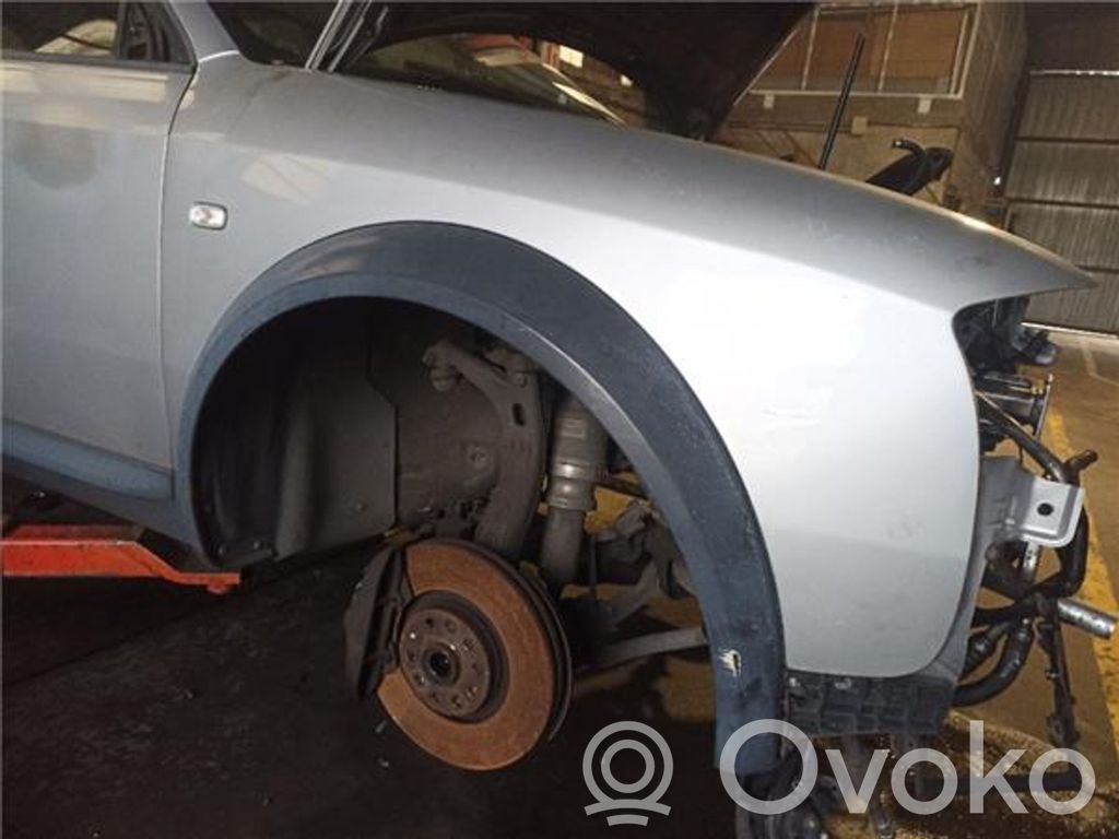 Audi A4 Allroad Aleta delantera 