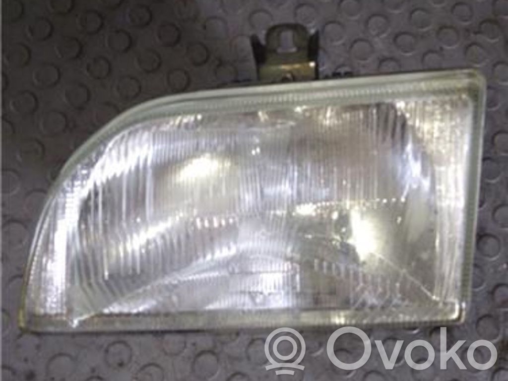 Ford Fiesta Headlight/headlamp 