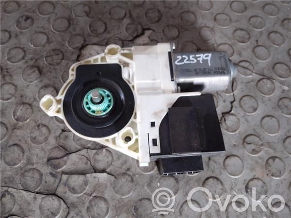 Seat Ibiza III (6L) Silnik regulatora szyby drzwi przednich 