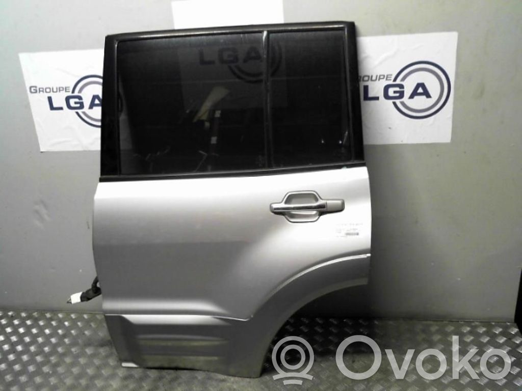 Mitsubishi Pajero Puerta trasera 