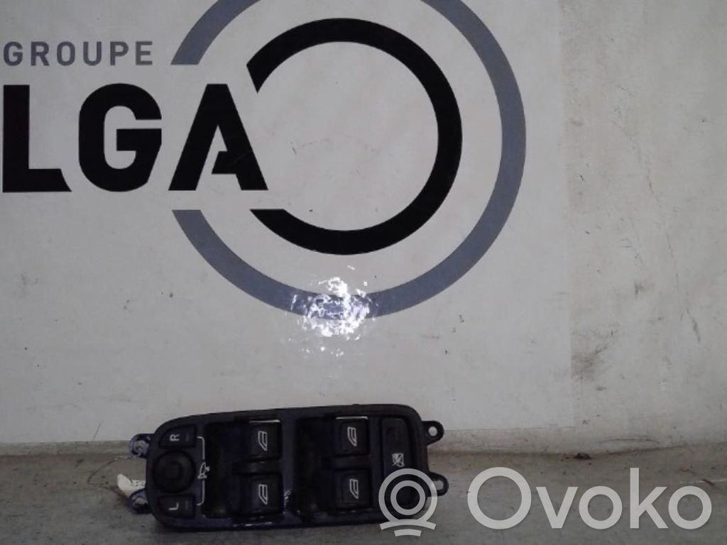 Volvo V50 Electric window control switch 