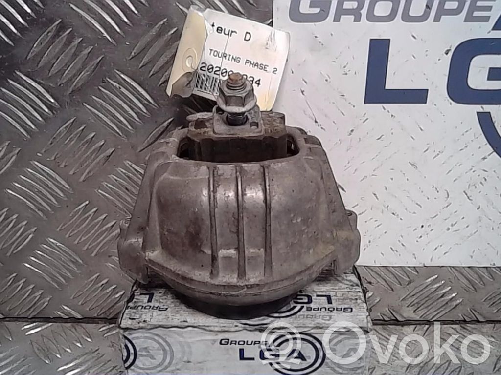 BMW 3 E90 E91 Engine mount bracket 