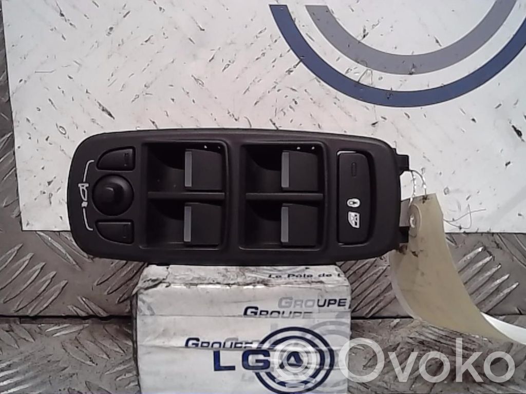 Jaguar XE Interrupteur commade lève-vitre 
