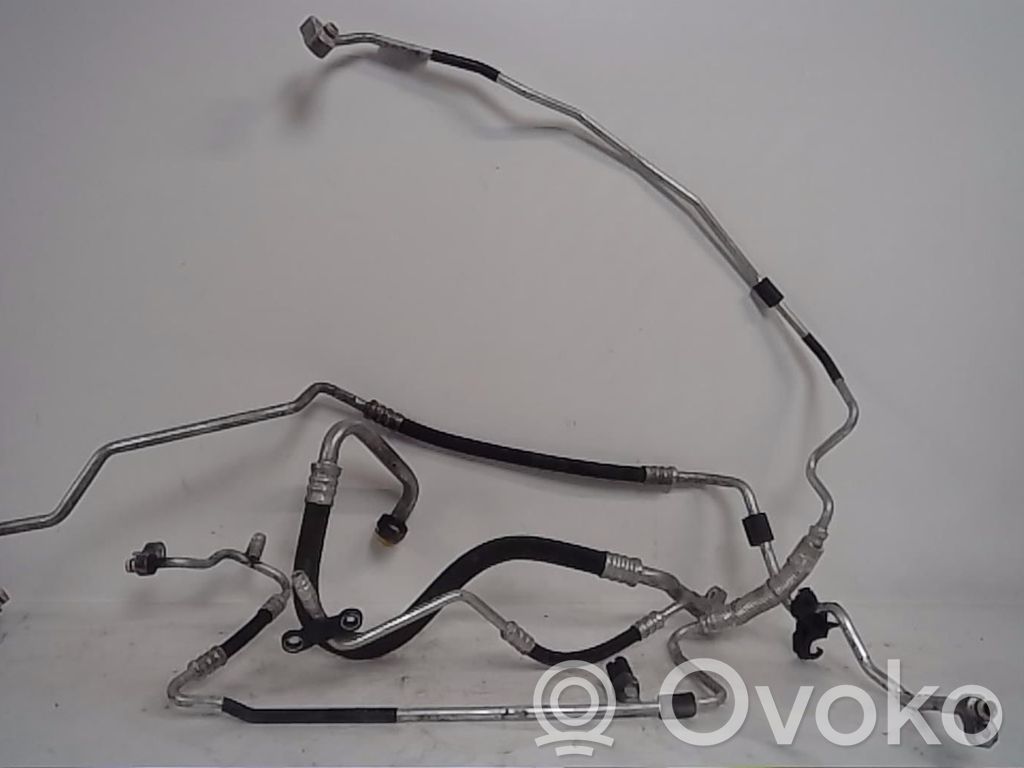 BMW X1 E84 Ilmastointilaitteen putki (A/C) 