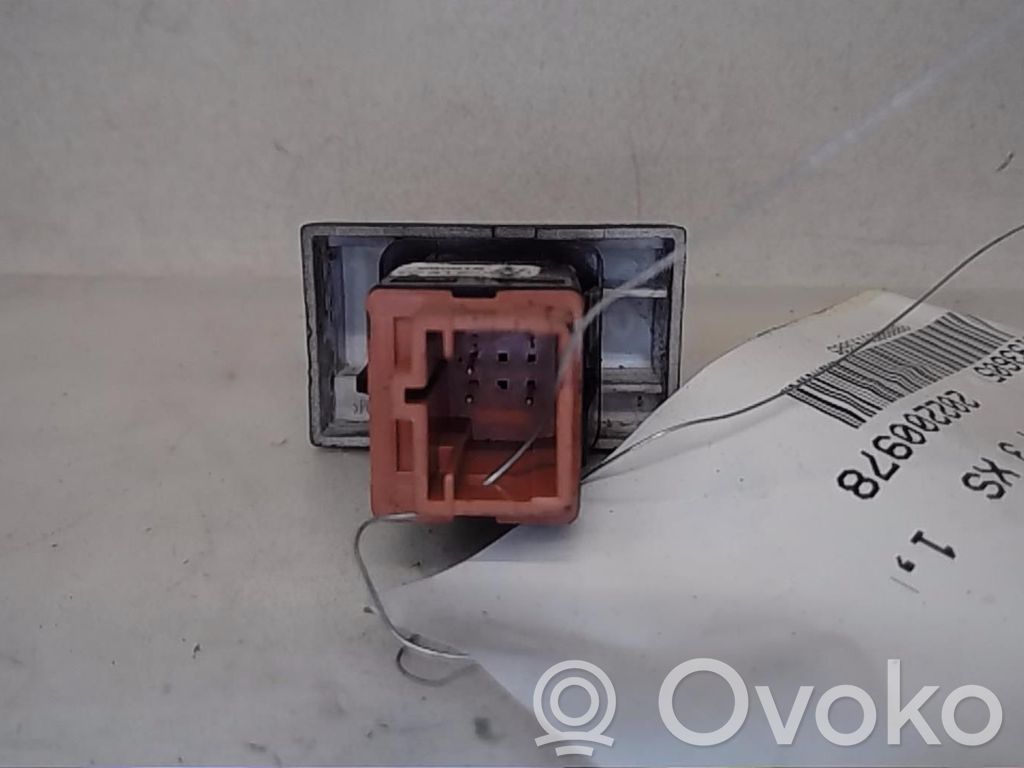 Hazard light switch   98091816ZD