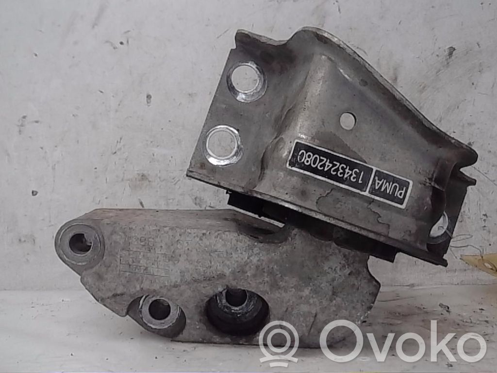 Peugeot Boxer Engine mount bracket 