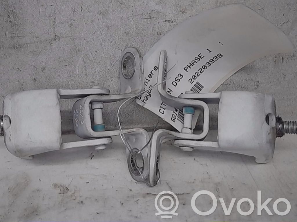 Citroen DS3 Tailgate/trunk/boot hinge 