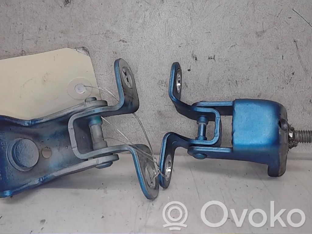 Citroen DS3 Tailgate/trunk/boot hinge 