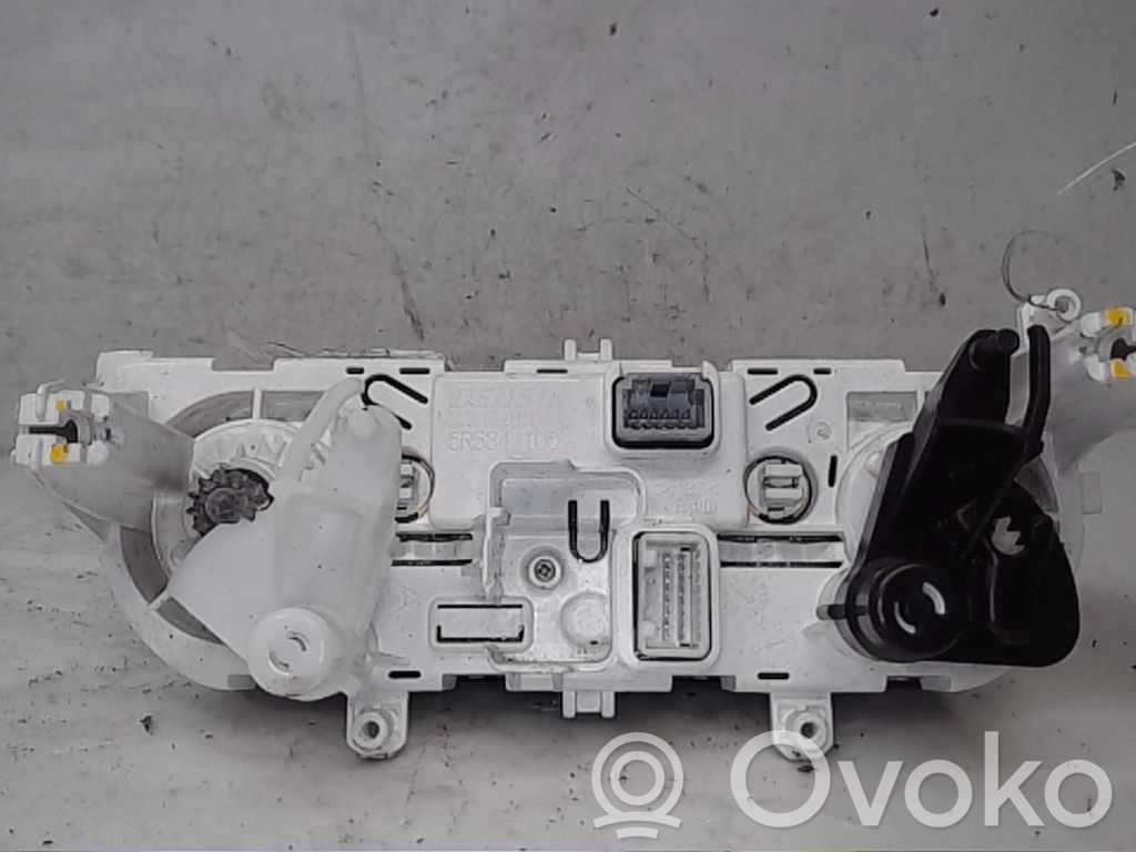 Renault Clio IV Climate control unit 
