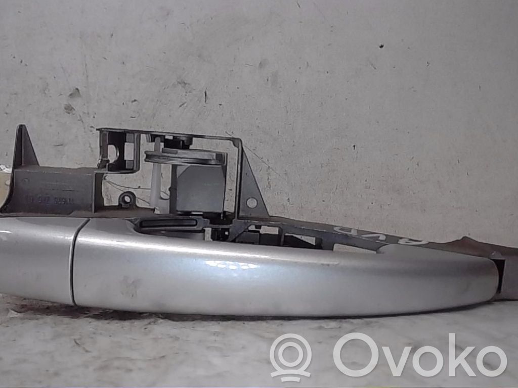 Manecilla externa puerta delantera   9101KH