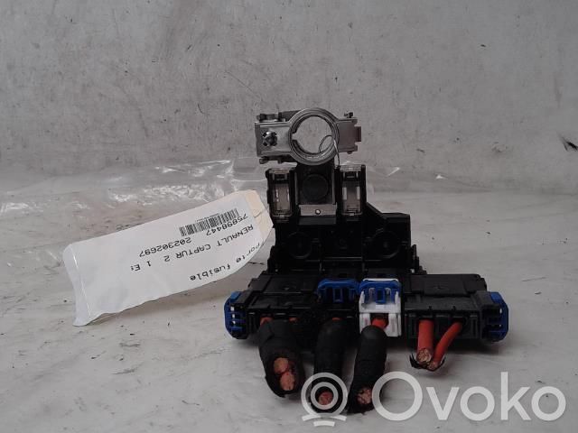 Renault Captur II Fuse module 