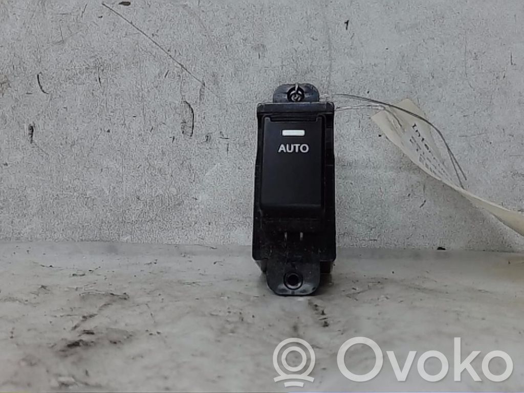 KIA Sorento Electric window control switch 