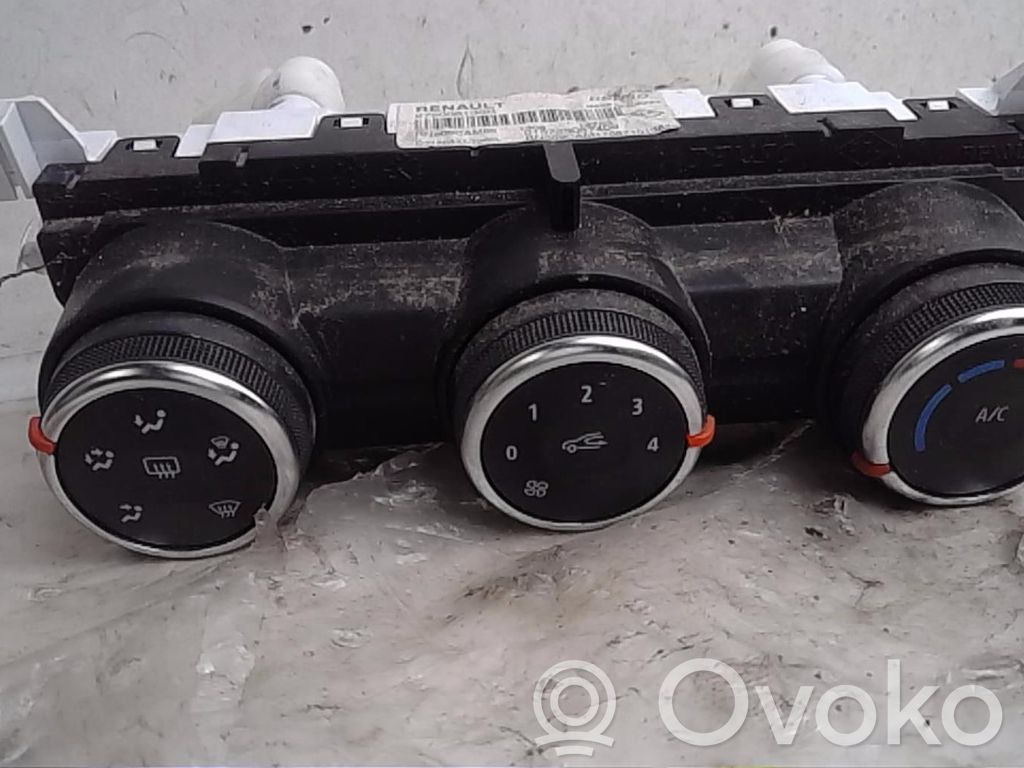 Renault Clio V Climate control unit 