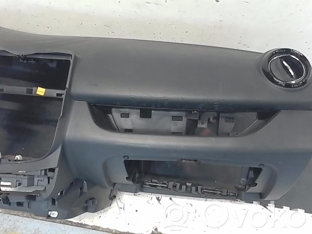 Renault Clio IV Panelis 