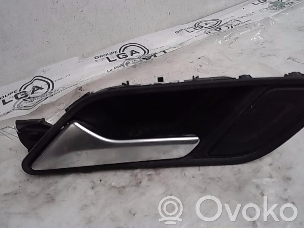 Audi A3 S3 8V Manecilla interna puerta trasera 