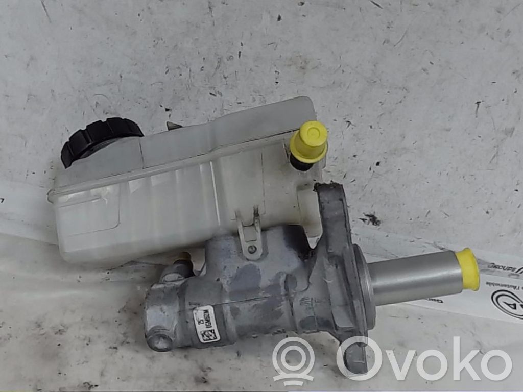 Dacia Duster Pääjarrusylinteri 