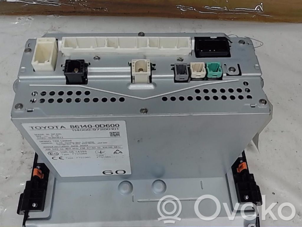 Toyota Yaris XP210 Panel / Radioodtwarzacz CD/DVD/GPS 
