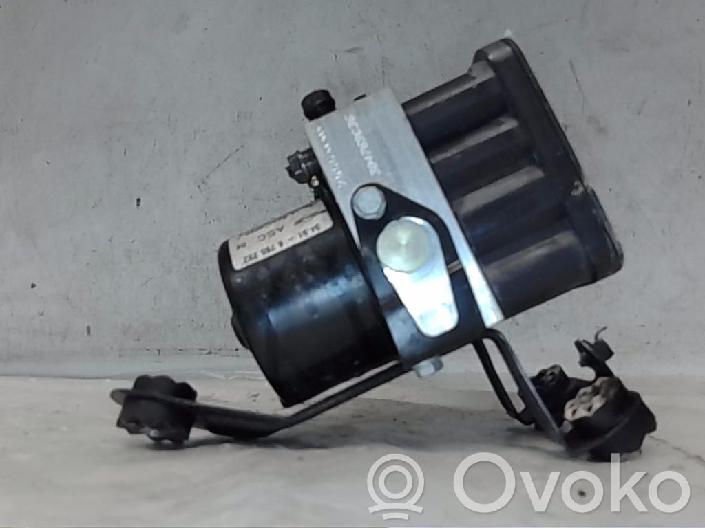 Mini One - Cooper R50 - 53 Bomba de ABS 