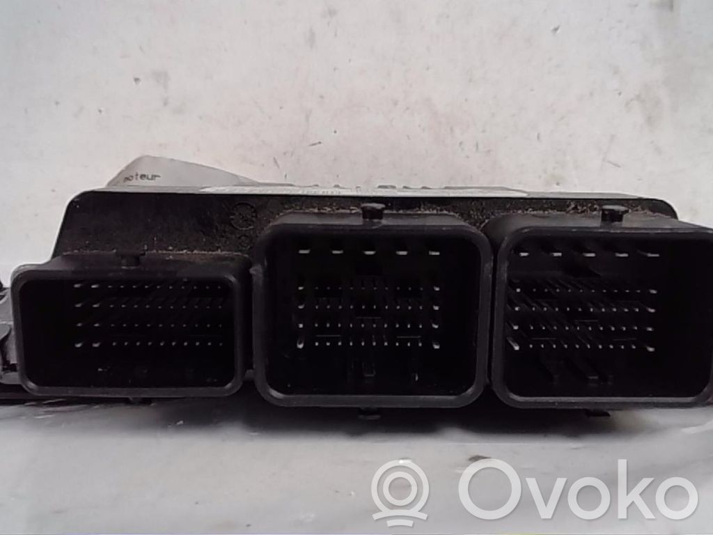 Peugeot 308 Engine control unit/module 