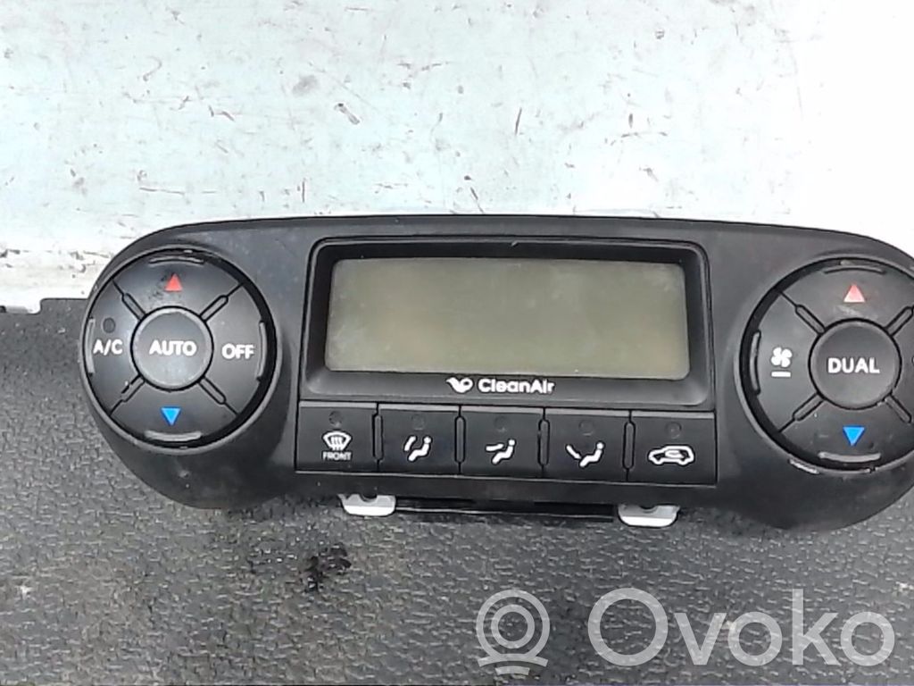 Hyundai ix35 Climate control unit 
