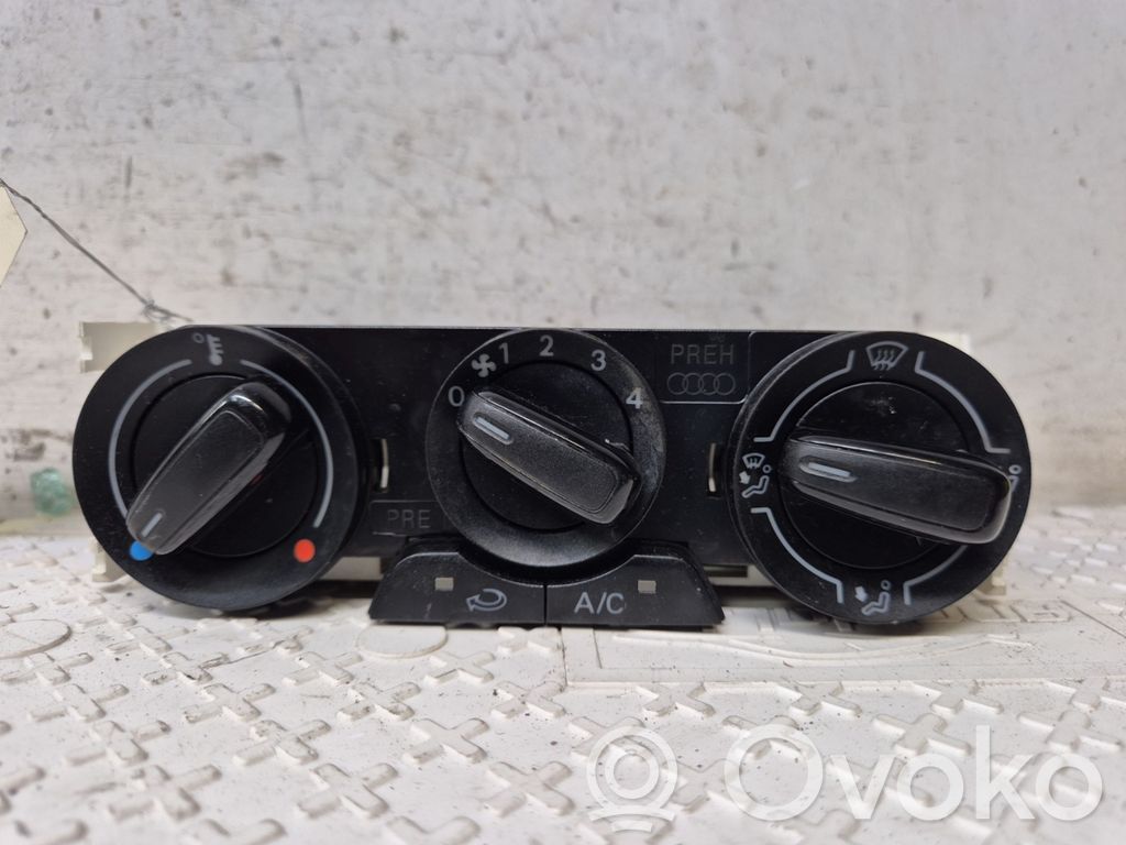 Audi A1 Climate control unit 