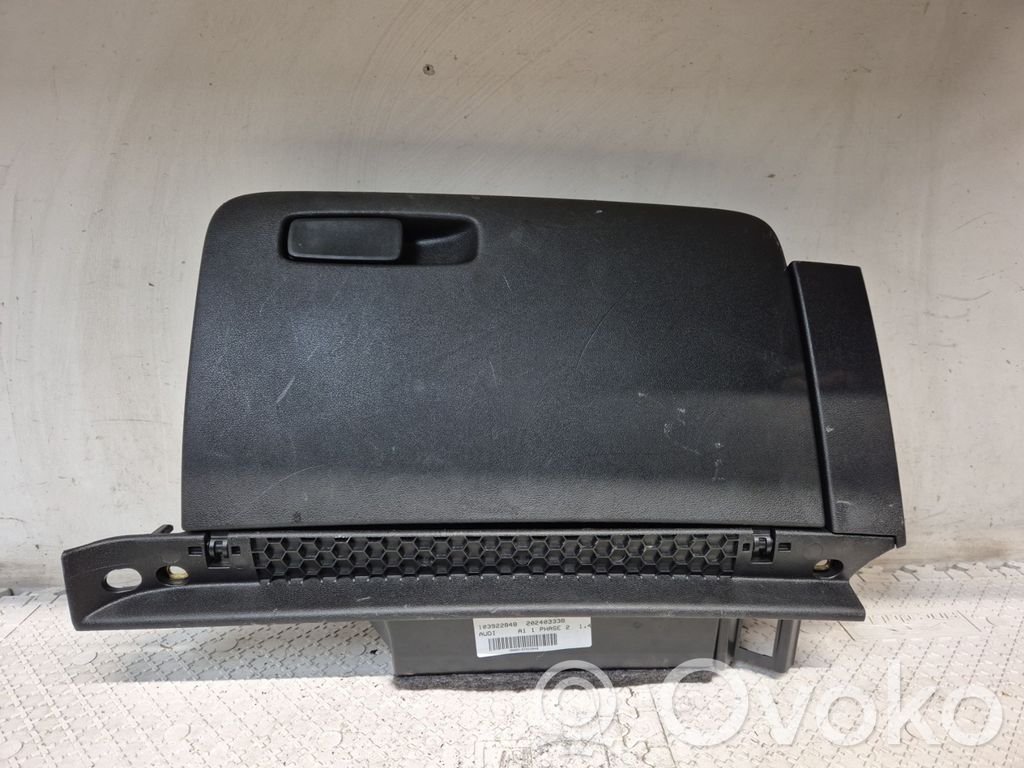 Audi A1 Juego guantera 