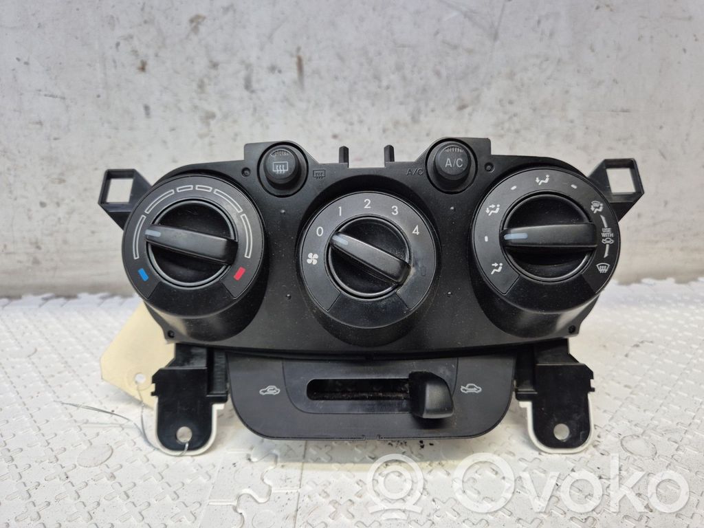 Mazda 2 Climate control unit 