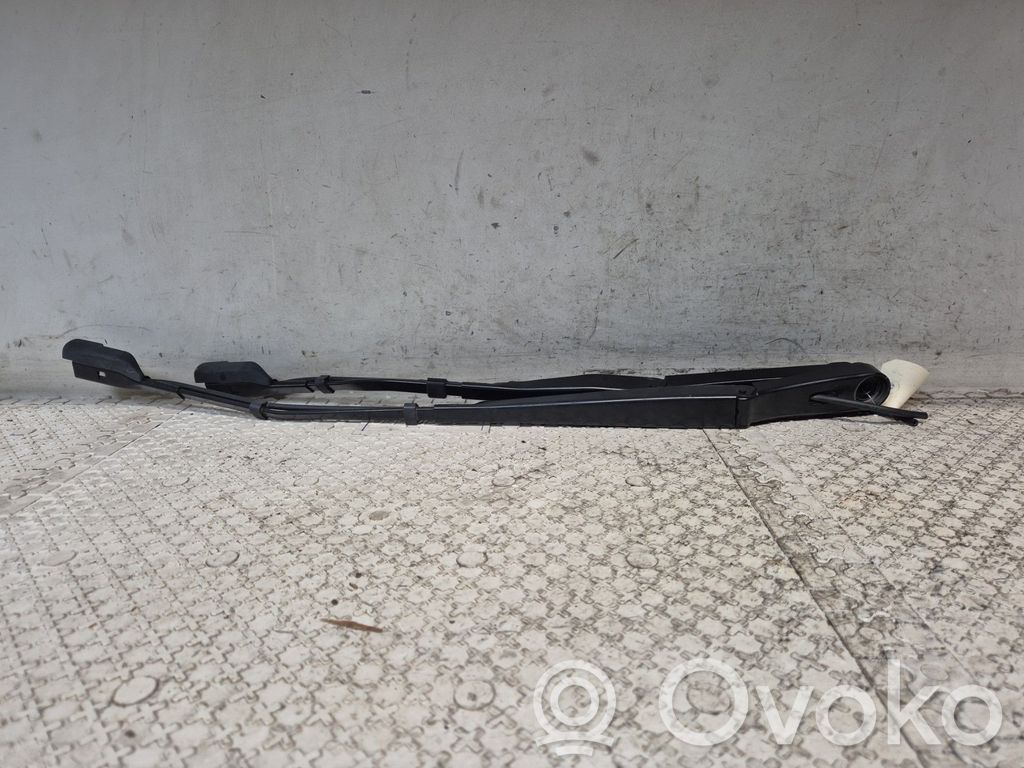 Peugeot 408 P54 Wischerarm vorne 