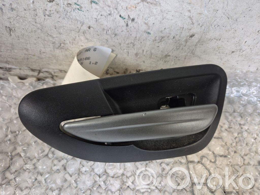 Lancia Ypsilon Manecilla interna puerta trasera 