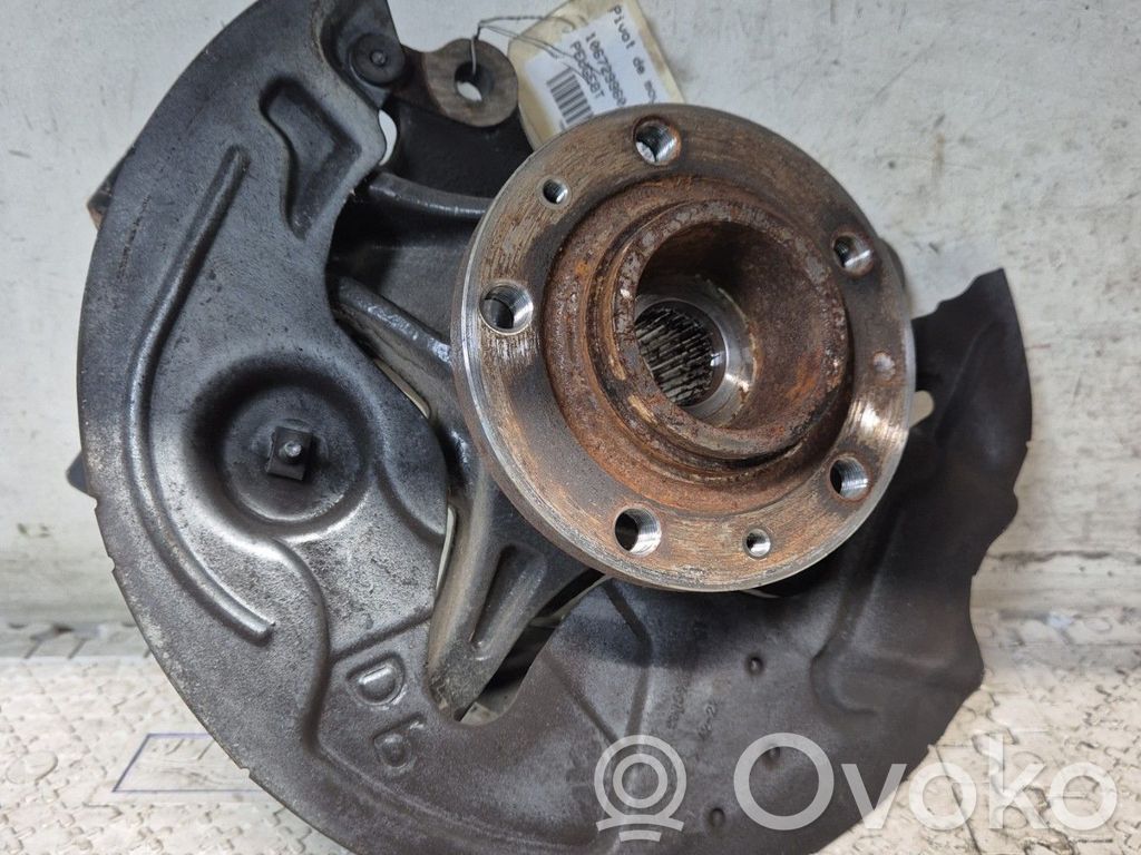 Peugeot 408 P54 Front wheel hub spindle knuckle 