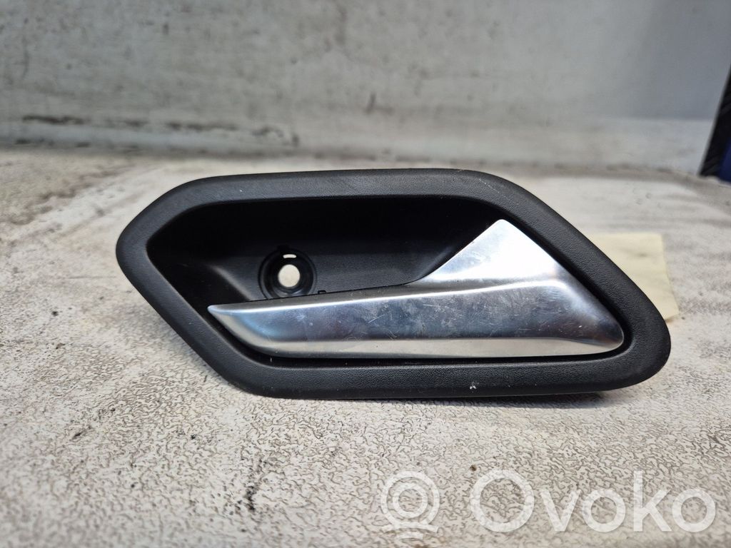 Dacia Duster II Manecilla interna puerta delantera 