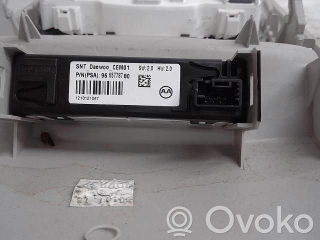 Citroen C4 II Illuminazione sedili anteriori