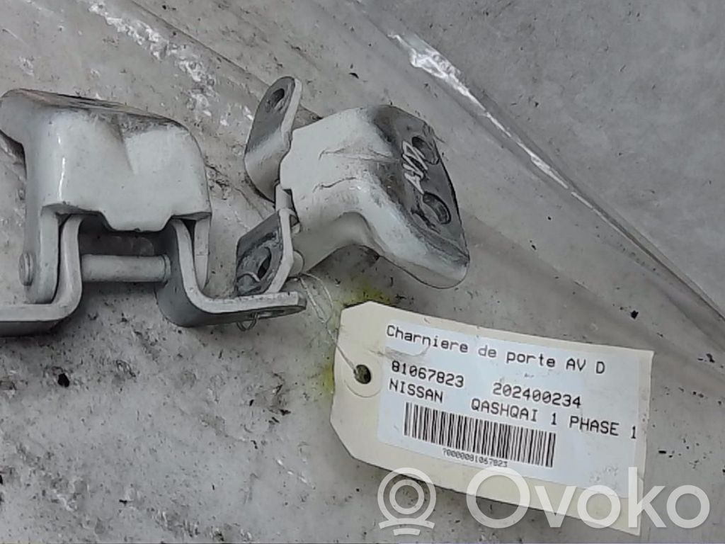 Nissan Qashqai Cerniera superiore della portiera anteriore 