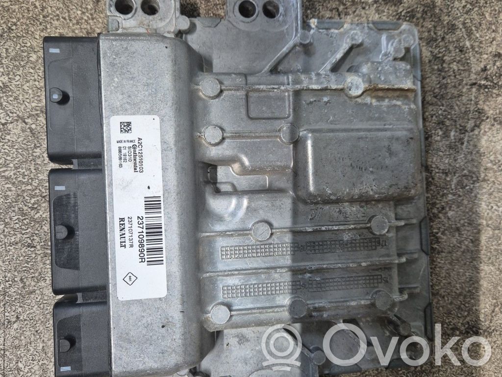 Renault Captur Engine control unit/module 