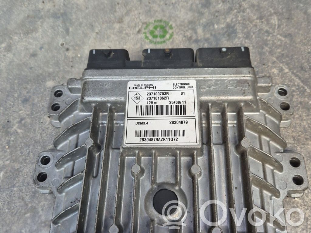 Dacia Sandero Engine control unit/module 