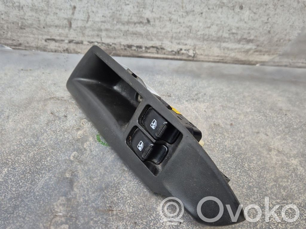 Chevrolet Aveo Przyciski szyb 